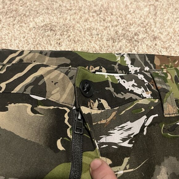 Under Armour Men’s Field Ops Pants Forest Camo UA 1313212-940 Size 42x30 - NWT - Picture 3 of 13